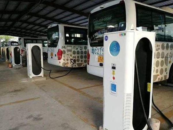 智能充電樁模具